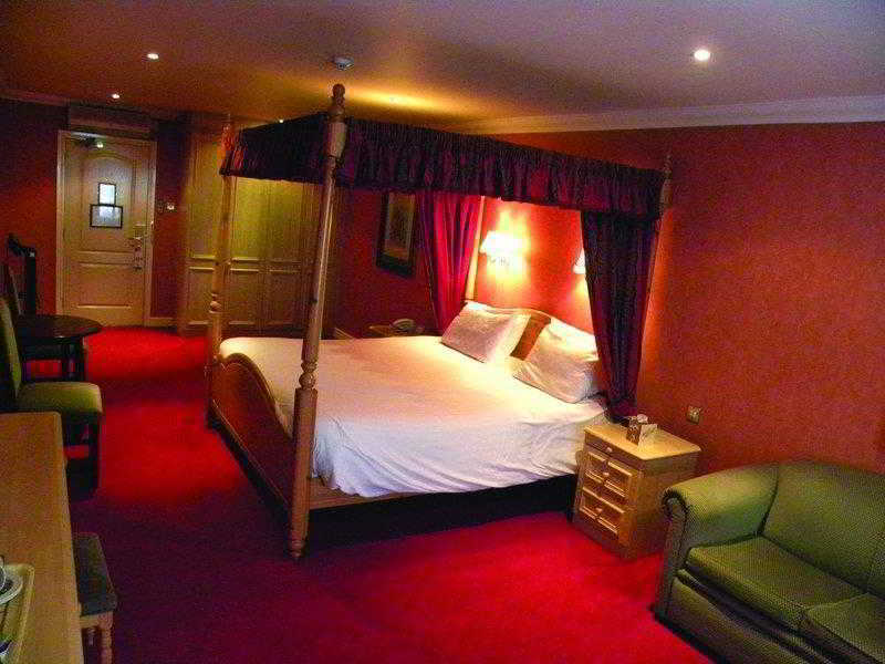 Consort Hotel Rotherham Room photo